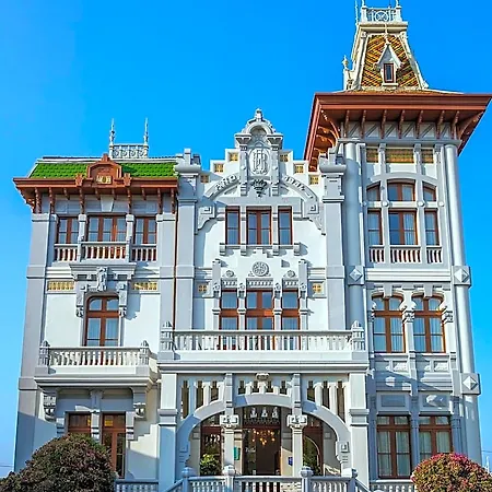 Rosario, Palacete 4*
